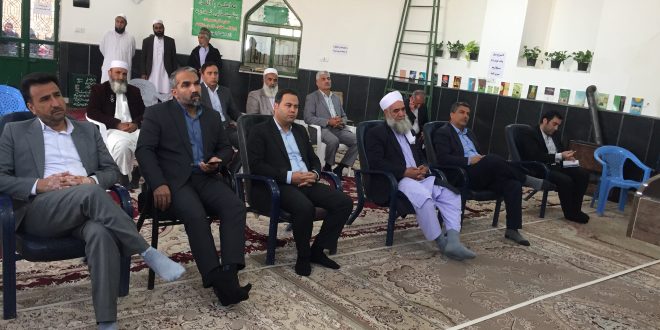 در ادامه طرح مسجد گردشی شهردار و اعضای شورای اسلامی شهر در مسجد حضرت زینب(س)حضور یافتند.
