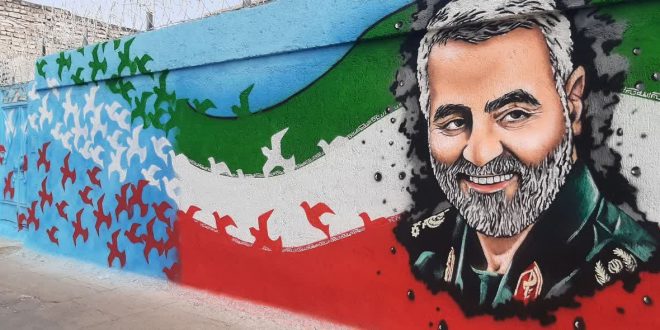 دیوارهای شهر تایباد با دیوار نگاره های فرهنگی؛انقلابی نقاشی شد