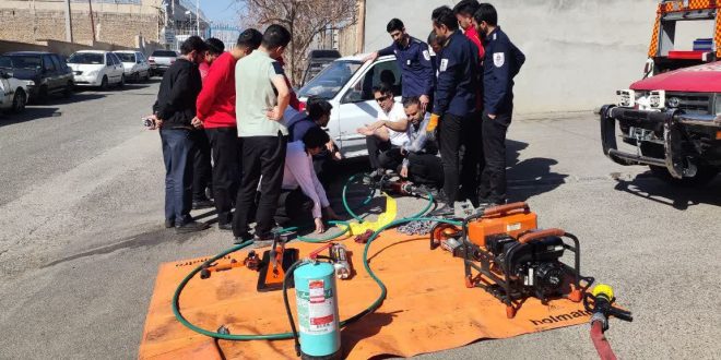 برگزاری دوره آموزشی امداد و نجات تصادفات جاده ای ویژه پرسنل سازمان آتش نشانی و خدمات ایمنی شهرداری تایباد