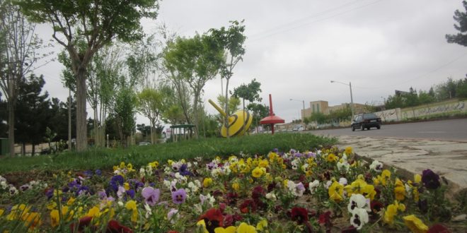 شهردار تایباد: با ۱۳۰ هکتار  فضای سبز  شهری، تایباد همچنان دارای رتبه اول سرانه فضای سبز کشور است.