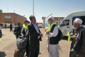 بازدید رئیس شورای اسلامی شهر تایباد از وضعیت سرویس دهی شهرداری به  زائرین افغانستانی